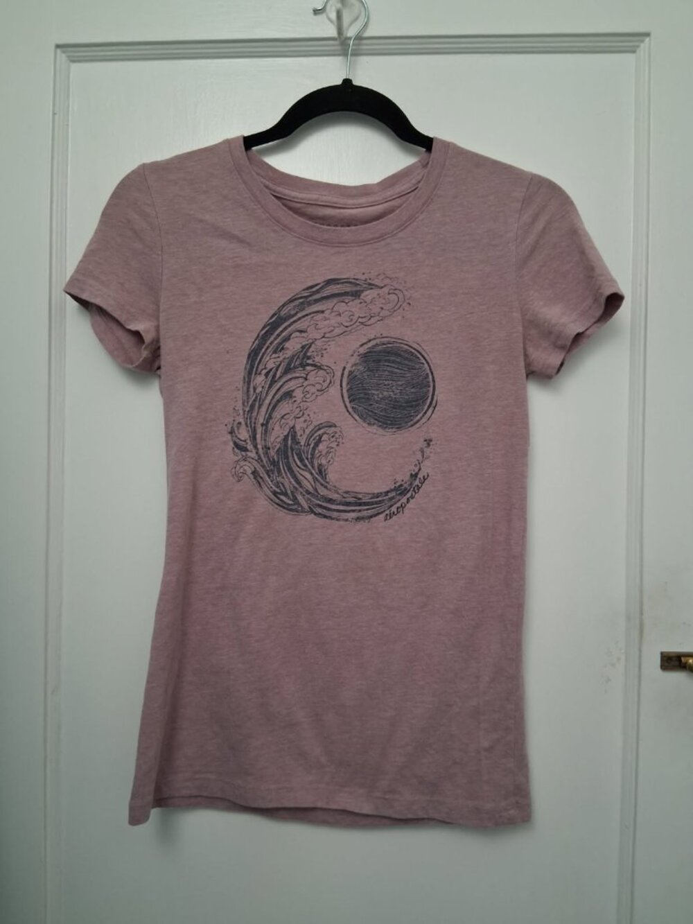 Women's Aeropostale Ocean Moon Graphic T-Shirt